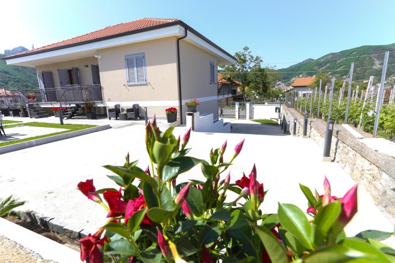 Il Violino Degli Dei Holiday House อาเจโรลา ภายนอก รูปภาพ