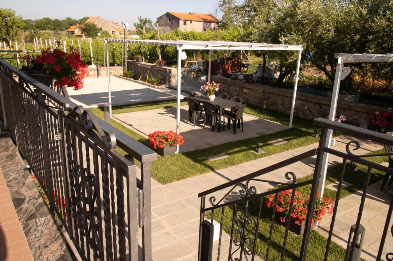 Il Violino Degli Dei Holiday House อาเจโรลา ภายนอก รูปภาพ